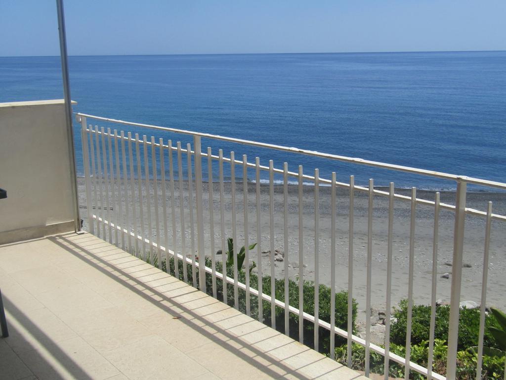 Appartamento Mare Mare Forza dʼAgro Buitenkant foto